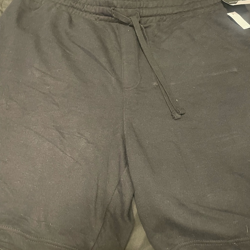 No boundaries black shorts